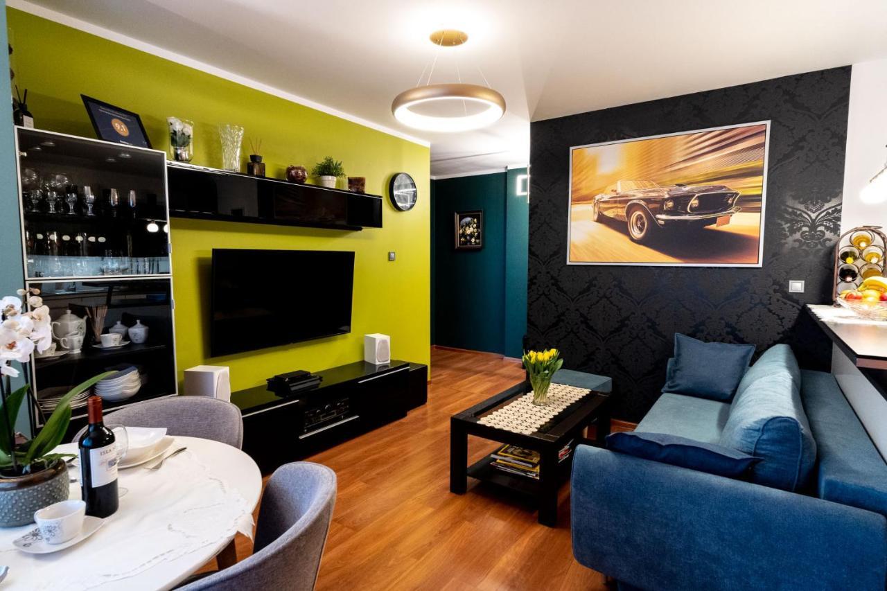 Torre Verona Apartment - 70M2, Terrace, Garage クラクフ エクステリア 写真