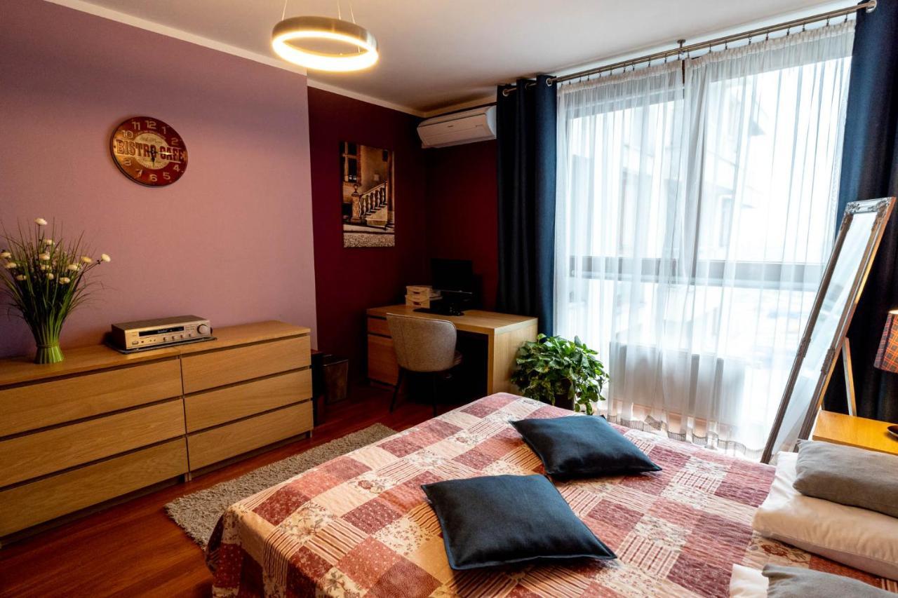 Torre Verona Apartment - 70M2, Terrace, Garage クラクフ エクステリア 写真