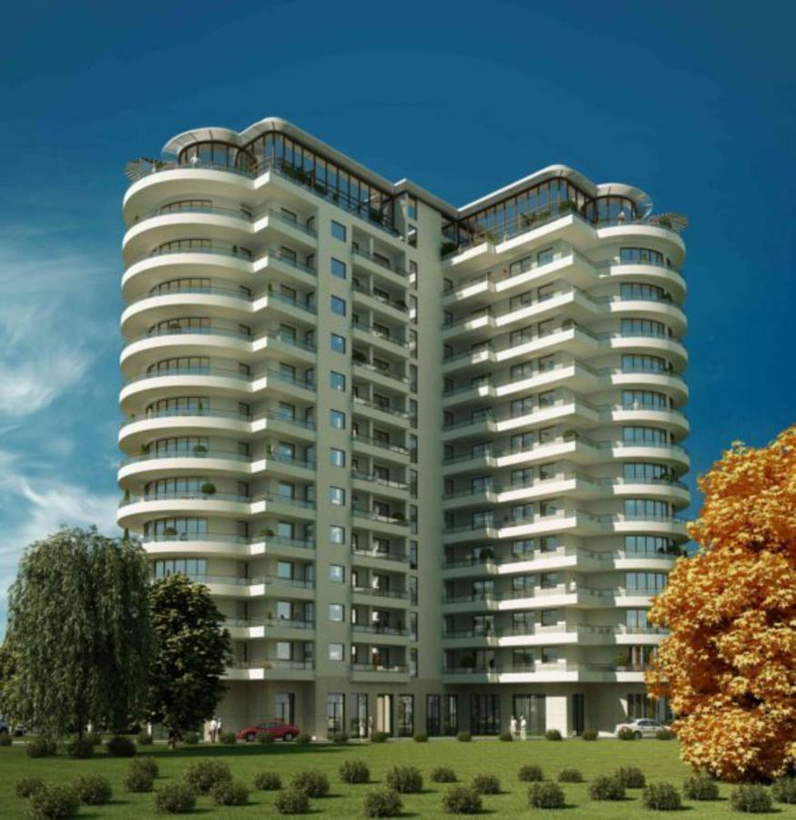 Torre Verona Apartment - 70M2, Terrace, Garage クラクフ エクステリア 写真